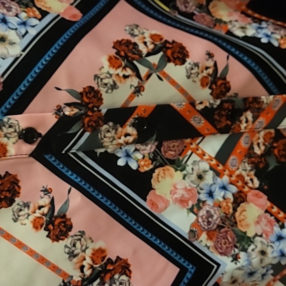 G.I.L.I. Flutter-Sleeve Dress - size 16 - Picture 5 of 5